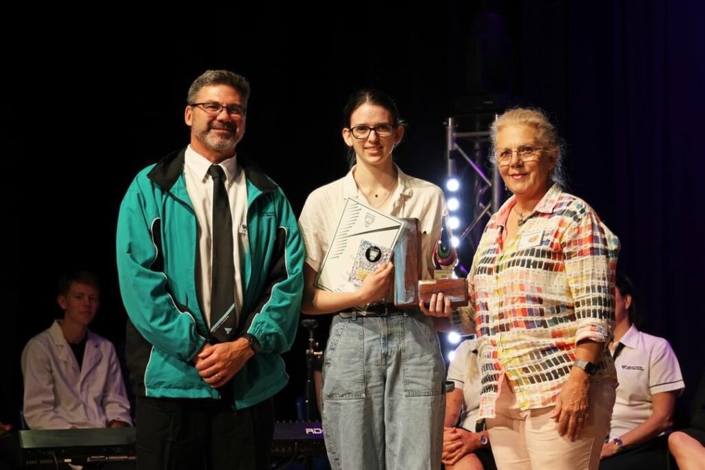 the BPSHS Visual Artist of the Year Award 2